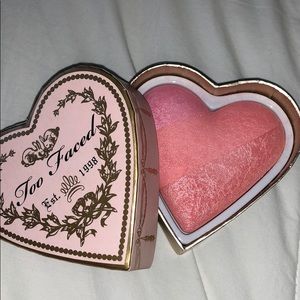 Too Faced Blush